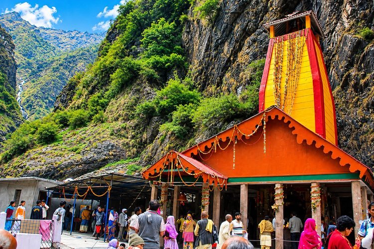 Pilgrims queuing outside Yamunotri Dham temple entrance
